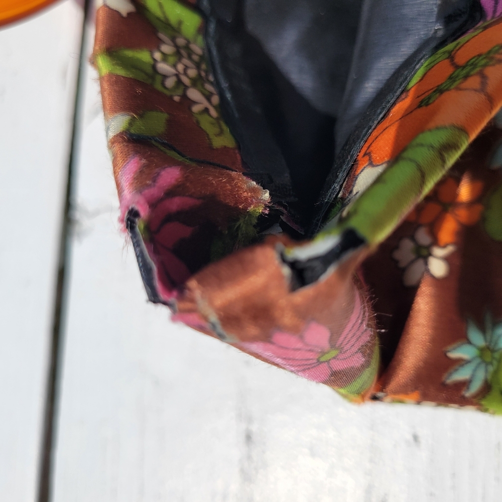 Vintage Lady's Pride Folding Floral Tote ~ Mod 1960s ~ Lucite Handles ~ Flawed - Picture 12 of 16